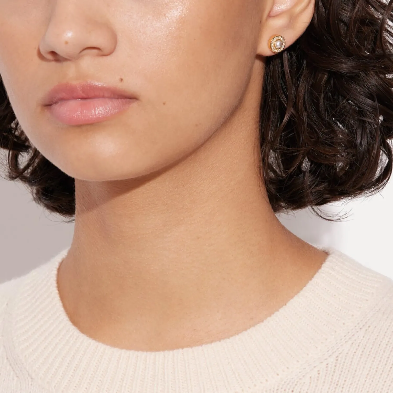 Earrings*Coach C Gold-Plated Crystal And Faux Pearl Stud Earrings