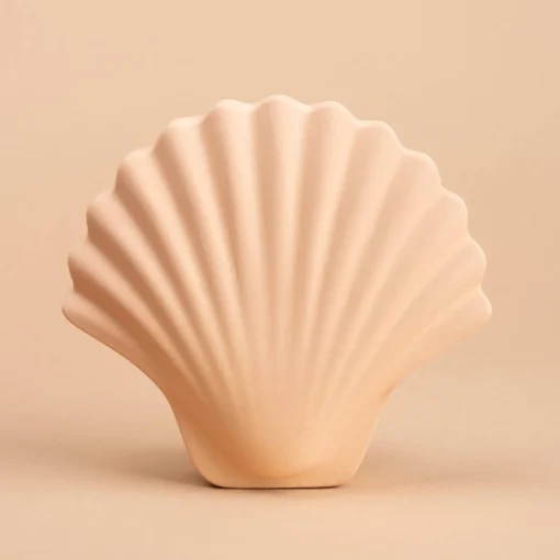 Home Accessories*Los Objetos Decorativos Seashell Vase - Ecru