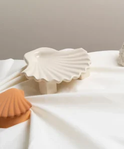 Home Accessories*Los Objetos Decorativos Seashell Box - Ecru