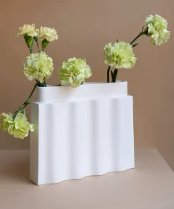 Home Accessories*Los Objetos Decorativos Waves Vase - White