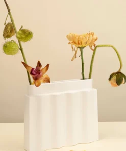 Home Accessories*Los Objetos Decorativos Waves Vase - White