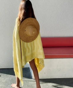 Home Accessories*Sunnylife X Daimon Downey Luxe Towel - Skinny Dipper